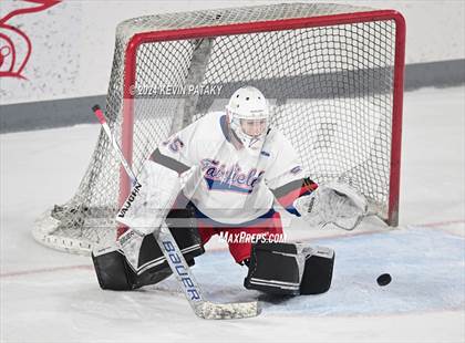 Thumbnail 1 in Darien @ Warde/Ludlowe photogallery.