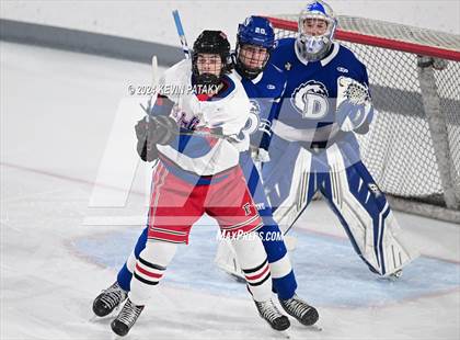 Thumbnail 2 in Darien @ Warde/Ludlowe photogallery.