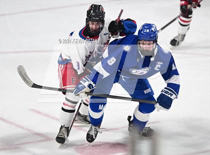 Thumbnail 3 in Darien @ Warde/Ludlowe photogallery.