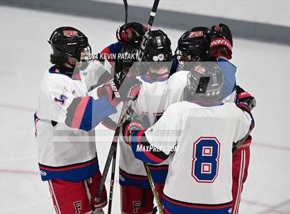 Thumbnail 2 in Darien @ Warde/Ludlowe photogallery.