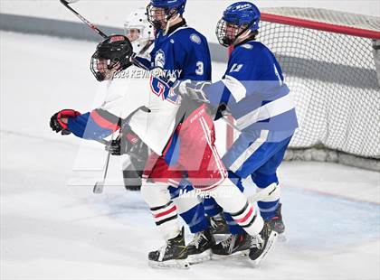 Thumbnail 2 in Darien @ Warde/Ludlowe photogallery.