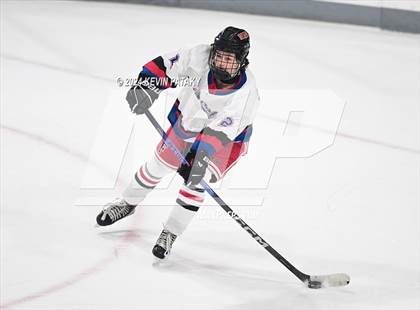 Thumbnail 1 in Darien @ Warde/Ludlowe photogallery.