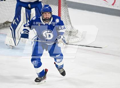 Thumbnail 1 in Darien @ Warde/Ludlowe photogallery.
