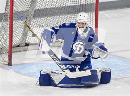 Thumbnail 3 in Darien @ Warde/Ludlowe photogallery.