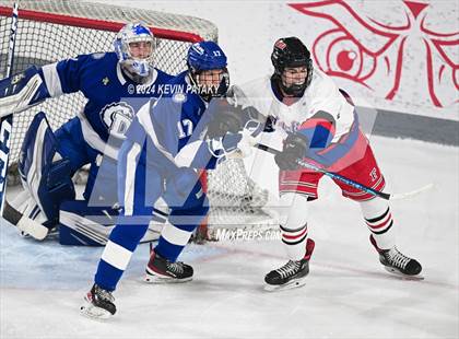Thumbnail 2 in Darien @ Warde/Ludlowe photogallery.