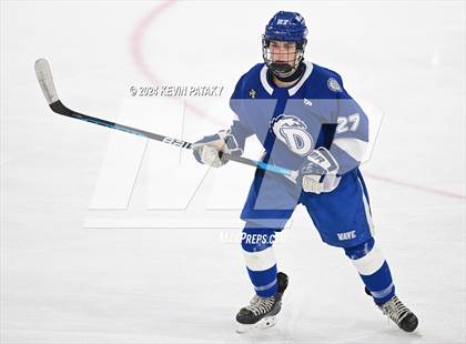 Thumbnail 2 in Darien @ Warde/Ludlowe photogallery.
