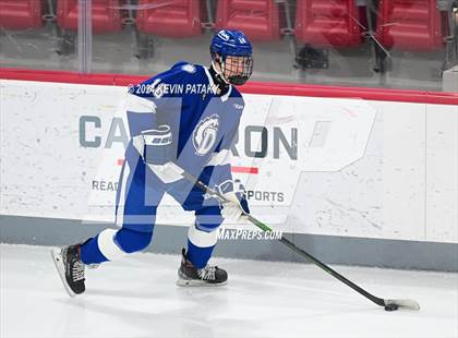 Thumbnail 3 in Darien @ Warde/Ludlowe photogallery.