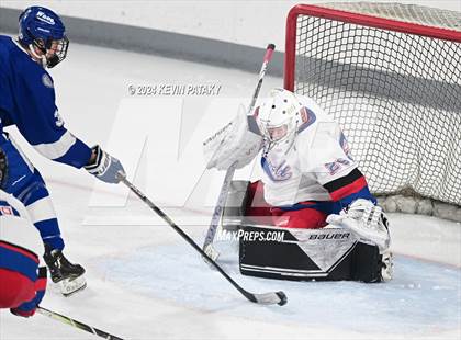 Thumbnail 3 in Darien @ Warde/Ludlowe photogallery.
