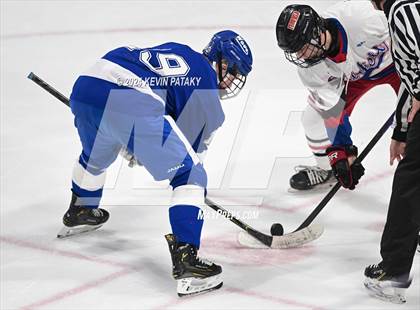 Thumbnail 3 in Darien @ Warde/Ludlowe photogallery.