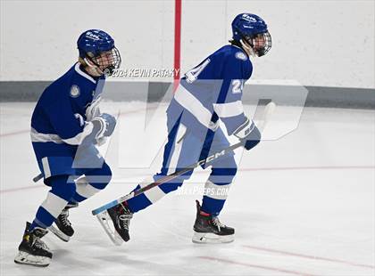 Thumbnail 2 in Darien @ Warde/Ludlowe photogallery.
