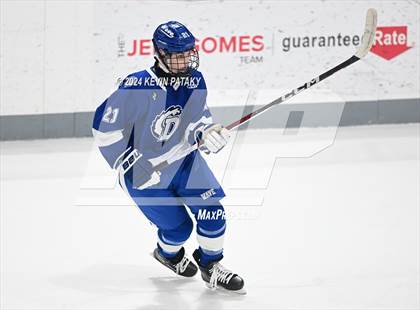 Thumbnail 2 in Darien @ Warde/Ludlowe photogallery.
