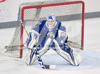 Thumbnail 3 in Darien @ Warde/Ludlowe photogallery.