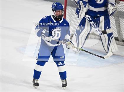 Thumbnail 3 in Darien @ Warde/Ludlowe photogallery.