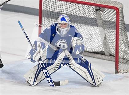 Thumbnail 3 in Darien @ Warde/Ludlowe photogallery.