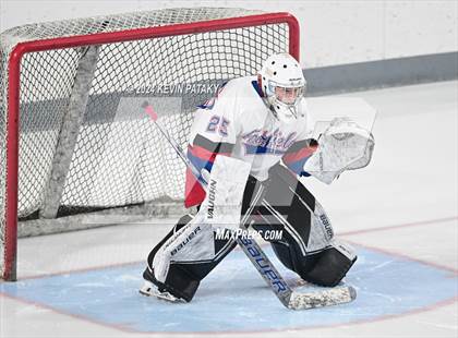 Thumbnail 1 in Darien @ Warde/Ludlowe photogallery.