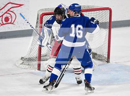 Thumbnail 2 in Darien @ Warde/Ludlowe photogallery.