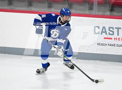 Thumbnail 3 in Darien @ Warde/Ludlowe photogallery.