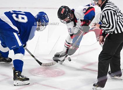 Thumbnail 3 in Darien @ Warde/Ludlowe photogallery.