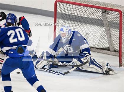 Thumbnail 3 in Darien @ Warde/Ludlowe photogallery.