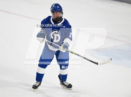 Thumbnail 2 in Darien @ Warde/Ludlowe photogallery.