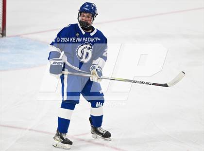Thumbnail 2 in Darien @ Warde/Ludlowe photogallery.