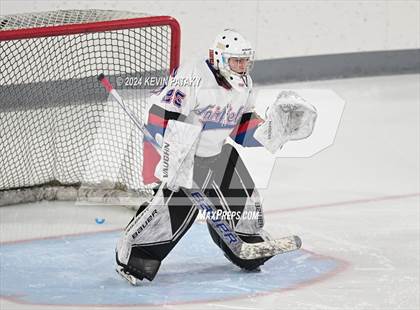 Thumbnail 3 in Darien @ Warde/Ludlowe photogallery.