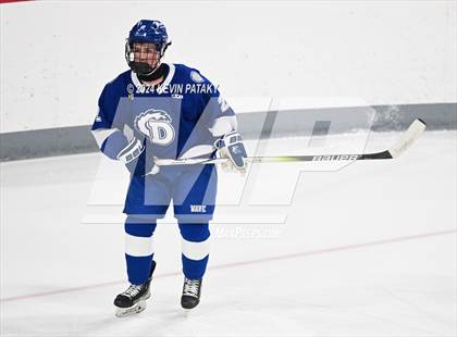 Thumbnail 3 in Darien @ Warde/Ludlowe photogallery.