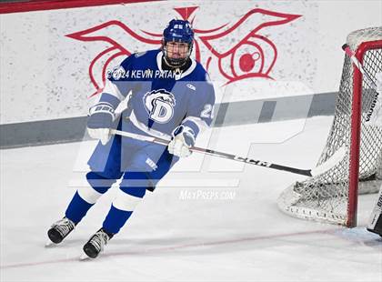 Thumbnail 3 in Darien @ Warde/Ludlowe photogallery.