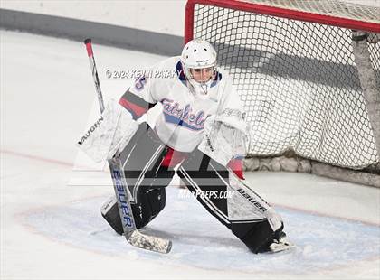 Thumbnail 1 in Darien @ Warde/Ludlowe photogallery.