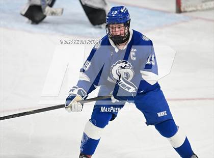 Thumbnail 2 in Darien @ Warde/Ludlowe photogallery.