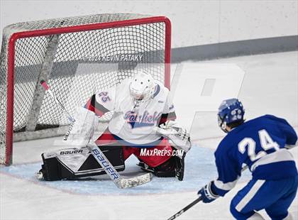 Thumbnail 2 in Darien @ Warde/Ludlowe photogallery.