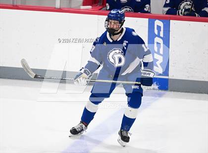 Thumbnail 2 in Darien @ Warde/Ludlowe photogallery.