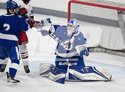 Thumbnail 3 in Darien @ Warde/Ludlowe photogallery.