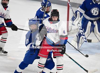 Thumbnail 3 in Darien @ Warde/Ludlowe photogallery.