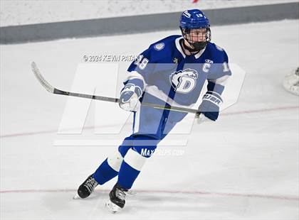 Thumbnail 2 in Darien @ Warde/Ludlowe photogallery.
