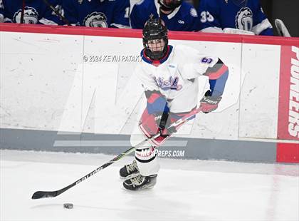 Thumbnail 1 in Darien @ Warde/Ludlowe photogallery.