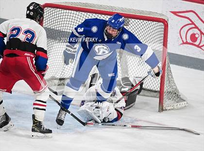 Thumbnail 1 in Darien @ Warde/Ludlowe photogallery.