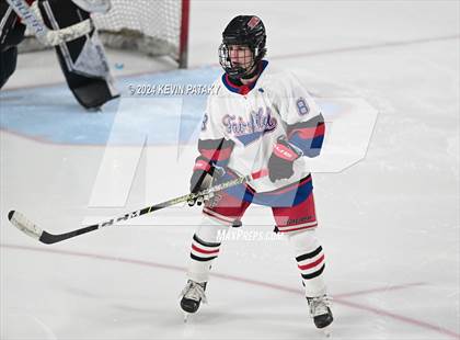 Thumbnail 2 in Darien @ Warde/Ludlowe photogallery.
