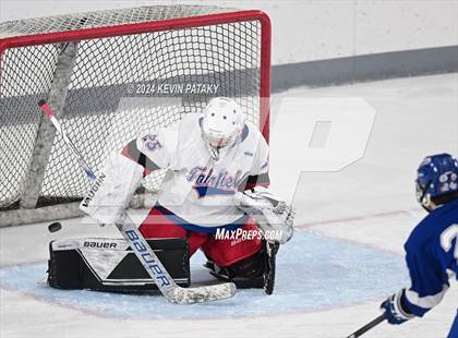 Thumbnail 1 in Darien @ Warde/Ludlowe photogallery.