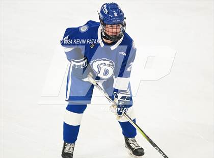 Thumbnail 2 in Darien @ Warde/Ludlowe photogallery.