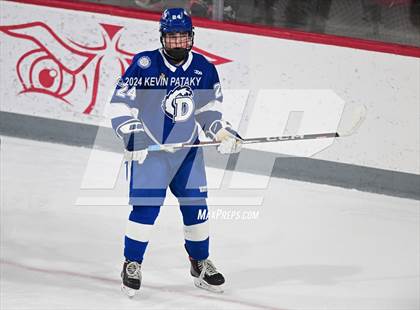 Thumbnail 1 in Darien @ Warde/Ludlowe photogallery.