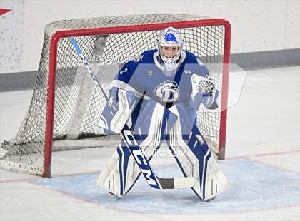 Thumbnail 1 in Darien @ Warde/Ludlowe photogallery.