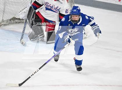 Thumbnail 1 in Darien @ Warde/Ludlowe photogallery.