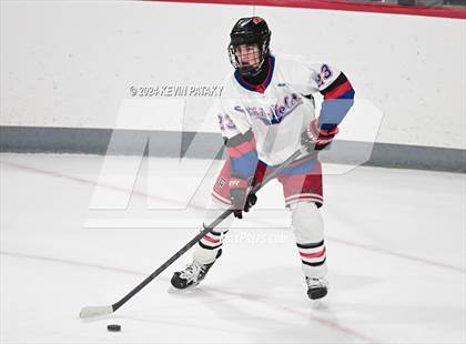 Thumbnail 2 in Darien @ Warde/Ludlowe photogallery.