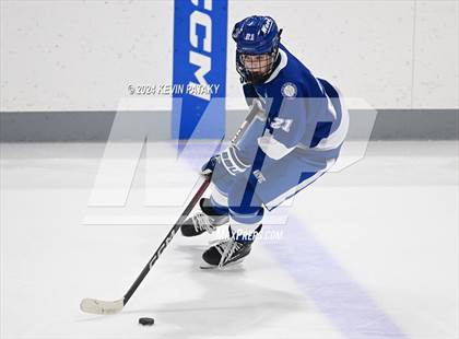 Thumbnail 2 in Darien @ Warde/Ludlowe photogallery.