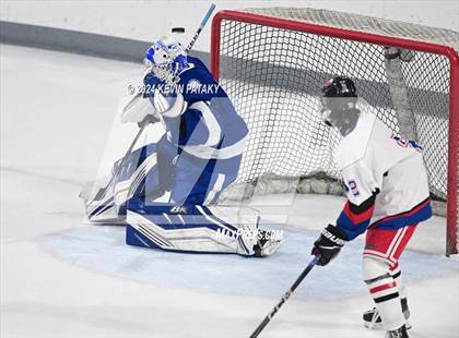 Thumbnail 3 in Darien @ Warde/Ludlowe photogallery.
