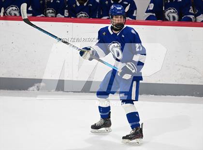 Thumbnail 1 in Darien @ Warde/Ludlowe photogallery.