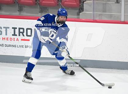 Thumbnail 2 in Darien @ Warde/Ludlowe photogallery.