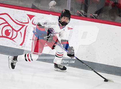 Thumbnail 2 in Darien @ Warde/Ludlowe photogallery.