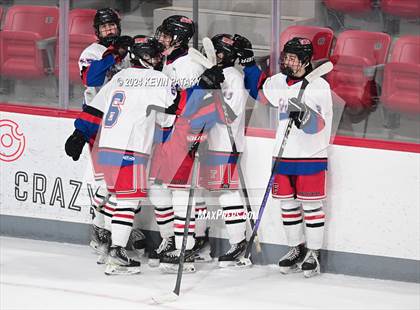 Thumbnail 2 in Darien @ Warde/Ludlowe photogallery.